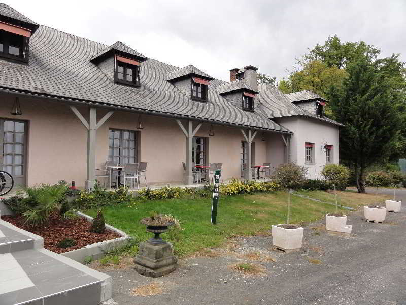 Hotel Restaurant Les Coquelicots, The Originals Relais Saint-Pardoux-l'Ortigier Екстер'єр фото